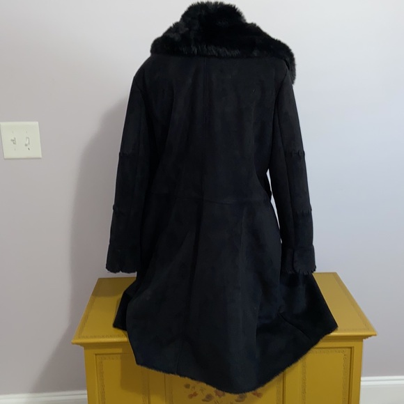 Faux Fur Coldwater Creek Coat size 20 - Picture 5 of 9